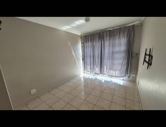 3 BEDROOM PROPERTY TO RENT IN WITPOORTJIE